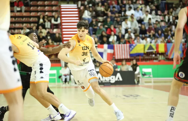 El Grupo Ureta Tizona consigue una trabajada victoria en Torrelavega (84-91)