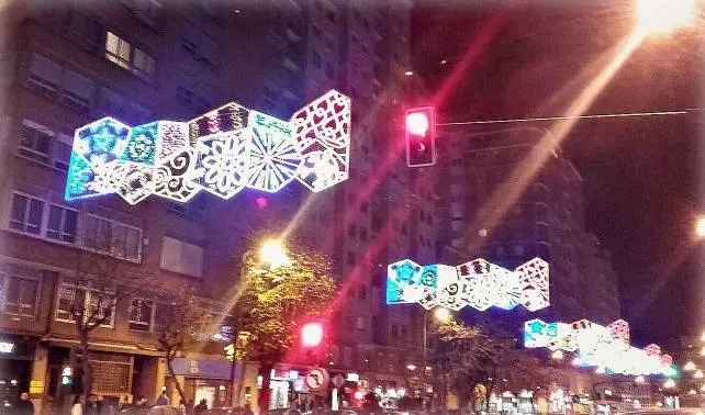 Todo preparado para la inauguración del alumbrado navideño en Burgos 