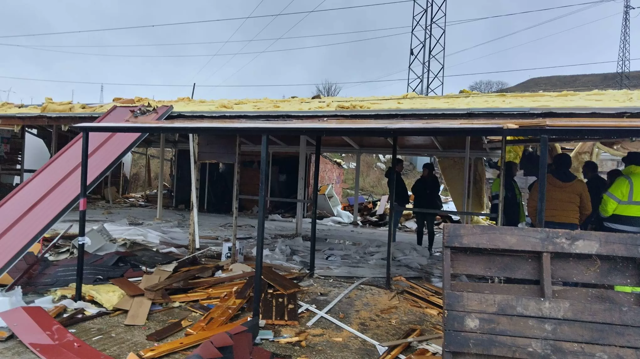 Comienza el derribo del poblado chabolista de El Encuentro