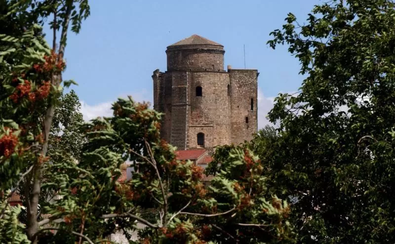 El Castillo de Alba de Tormes y su nexo con la Casa de Alba