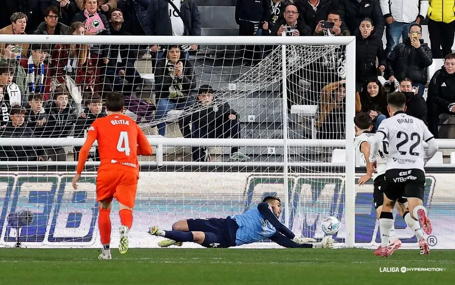 El Burgos CF mira hacia arriba ( 1-0)