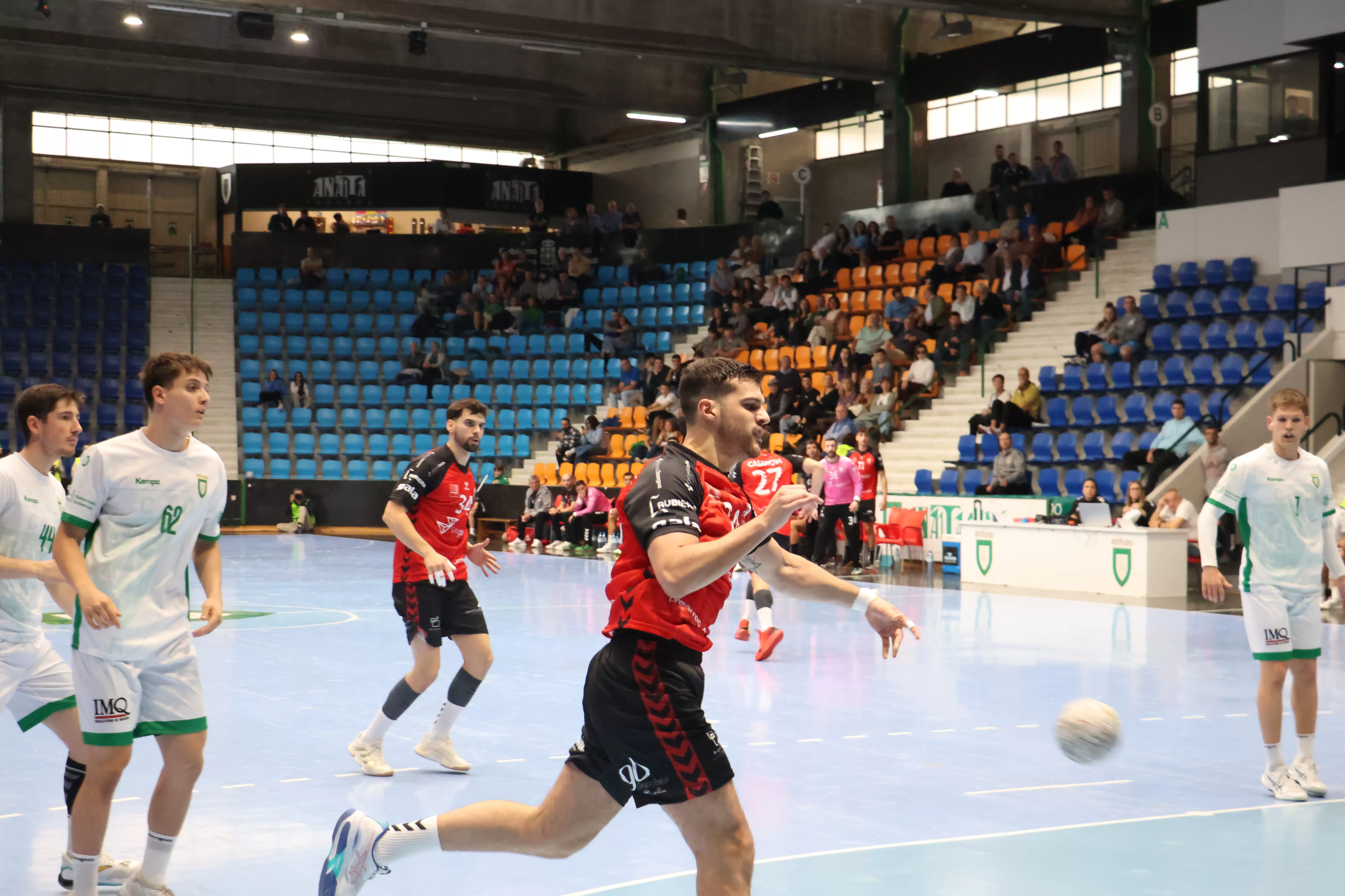 Aplazado el partido de la jornada 16 entre el BM Benidorm y el Balonmano Burgos