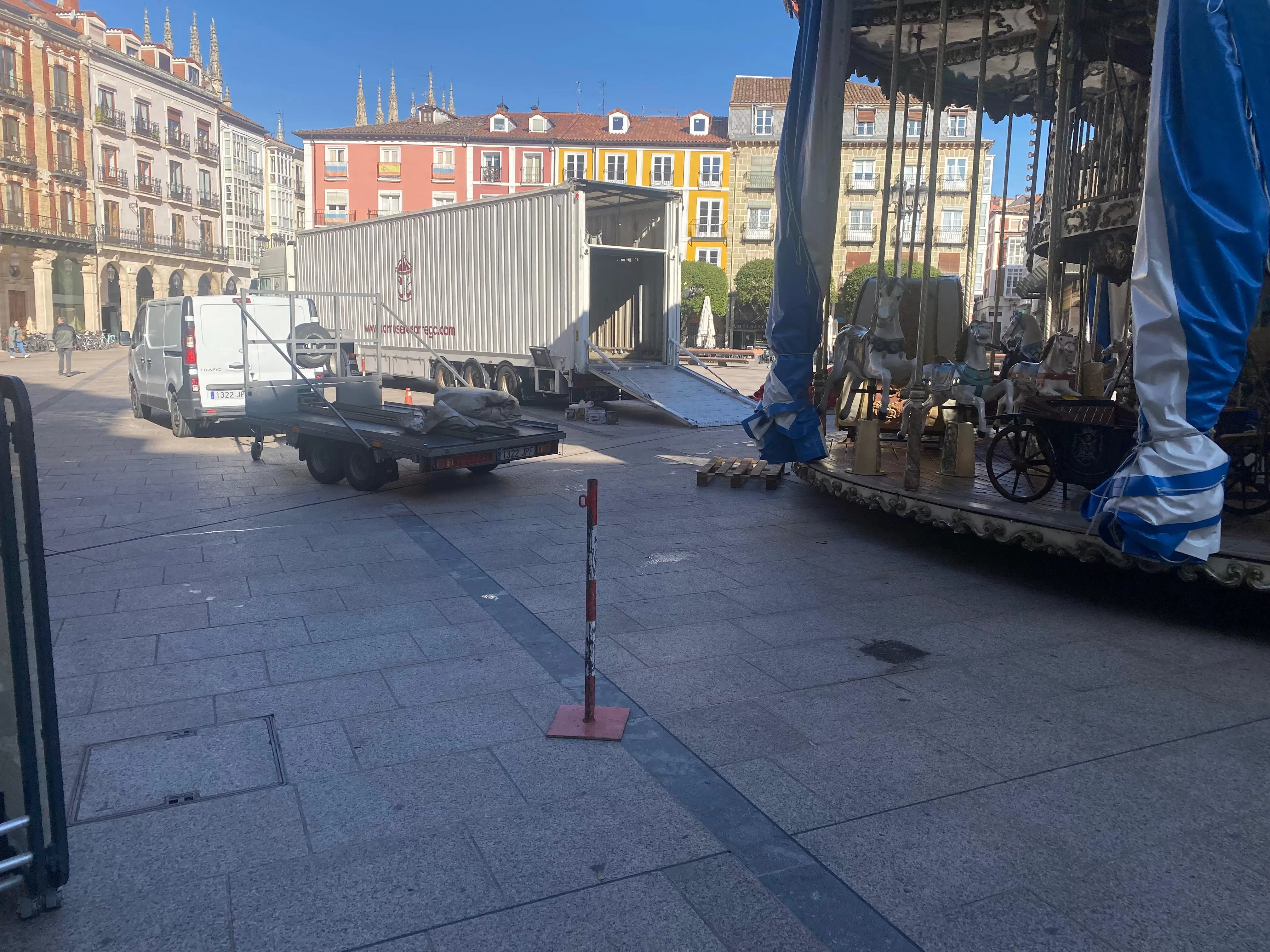 Carga y descarga en la Plaza Mayor