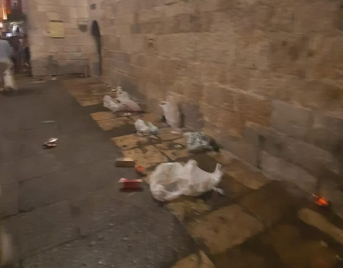 Permisivos con el consumo del alcohol y sus restos en las fiestas 