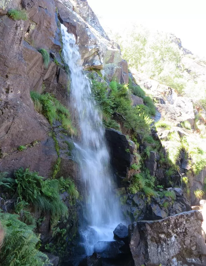 El Lago de Sanabria y la Cascada de Sotillo, un majestuoso salto de agua
