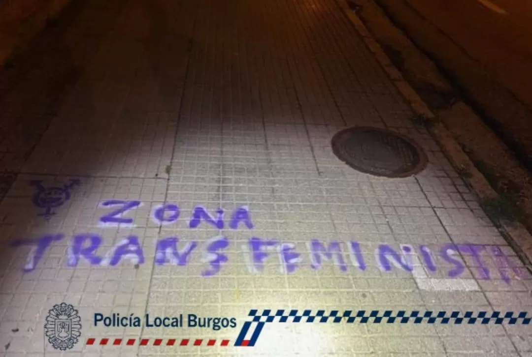 Denunciadas tres personas en Burgos por realizar pintadas